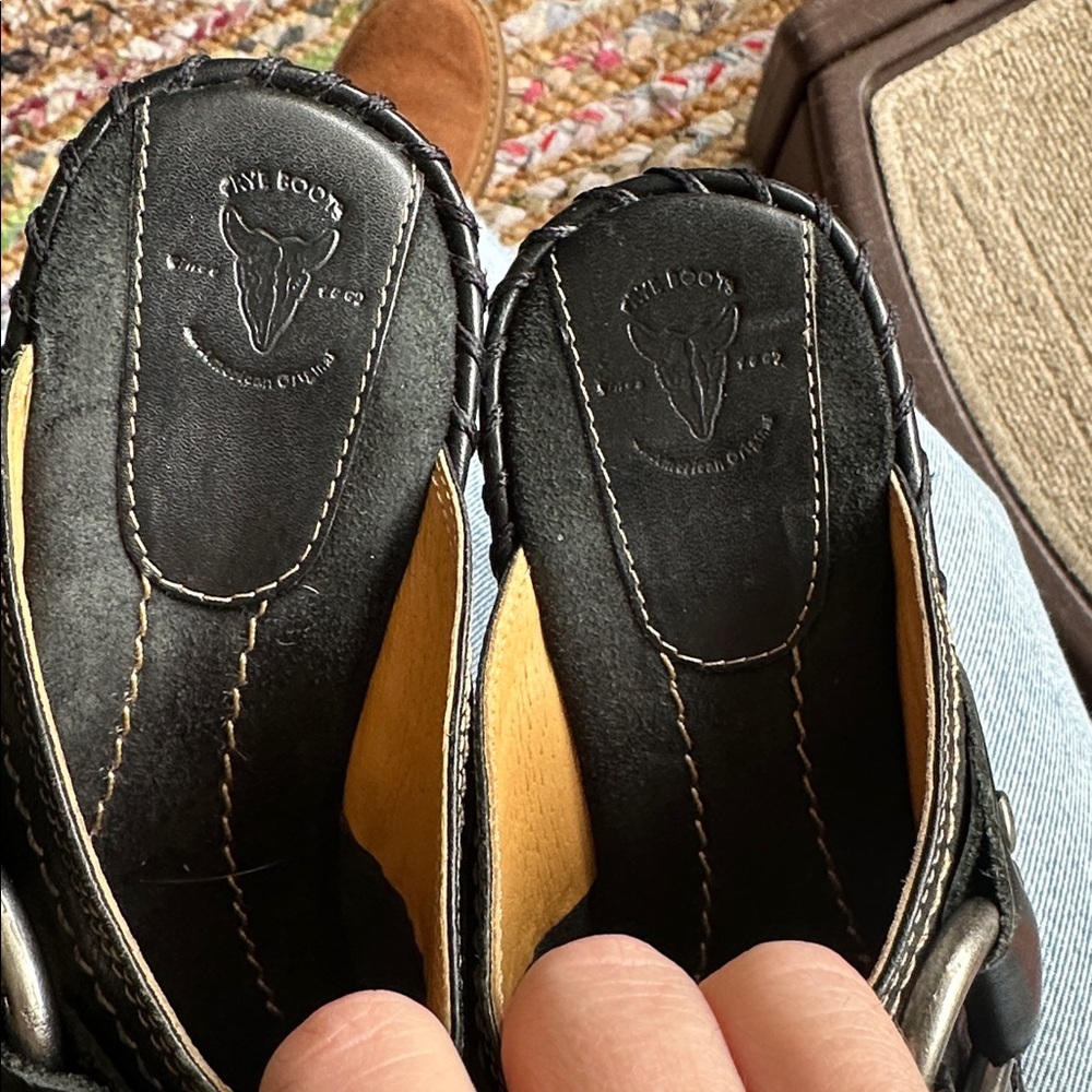 Frye Clogs - Picture 3 of 8